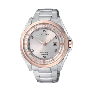 Orologio da polso solo tempo per uomo collezione SUPER TITANIO di Citizen.