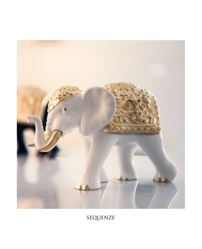 L'Elefante di Sequenze è un prodotto artigianale made in italy decorato a mano con foglia oro.