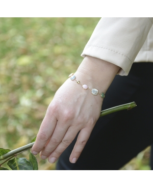 Bracciale donna in oro giallo con pietre di opale, agata e madreperla.