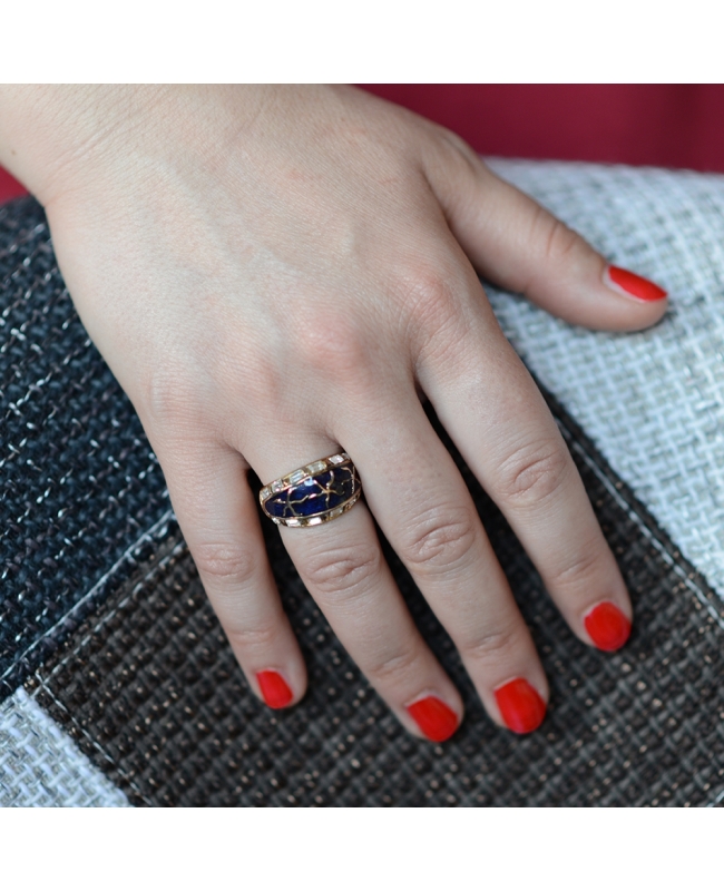 Anello donna in argento dorato con smalti a fuoco blu e zirconi taglio baguette.