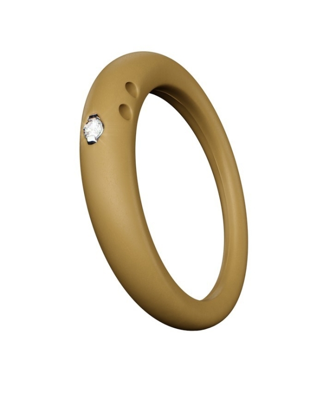 Anello con diamante 0.02 carati taglio brillante in castone d’argento 800 montato su silicone anallergico color sabbia fine. Anello con diamante 0.02 carati taglio brillante in castone d’argento 800 montato su silicone anallergico color sabbia fine.