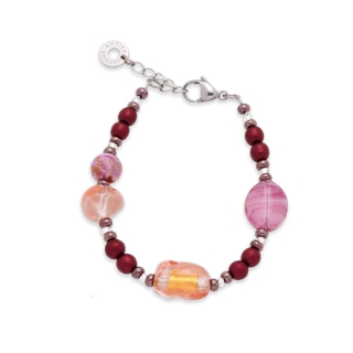 Bracciale di Antica Murrina della Collezione Iris con perle in vetro dai colori intensi ed effetto seta.