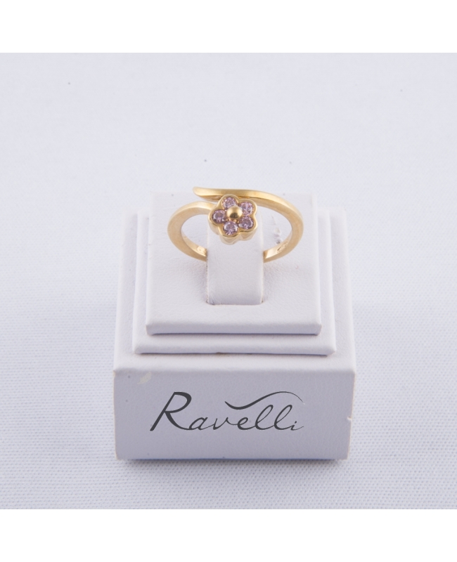 Anello donna in oro giallo 18 kt con fiore fantasia costituito da pietre sintetiche rosa.