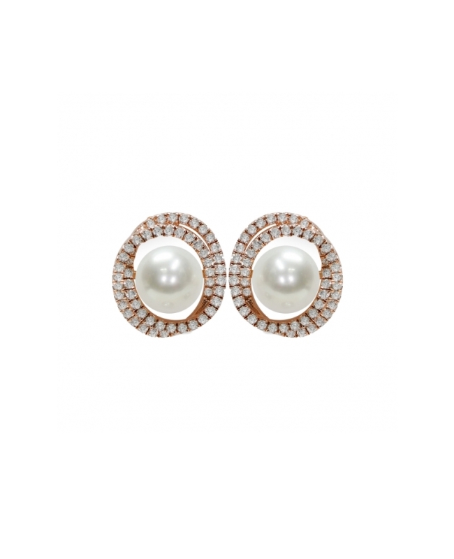 Orecchini in Argento 925‰ trattato in pvd gold rosè con Perle piena perlagione - OS188, collezione Jolie di Mayumi. Orecchini in Argento 925‰ trattato in pvd gold rosè con Perle piena perlagione - OS188, collezione Jolie di Mayumi.